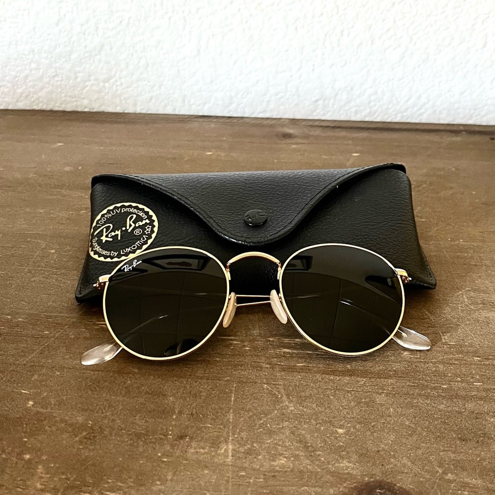 Authentic Ray-ban Rounded Gold metal/greenish black lens Sunglasses